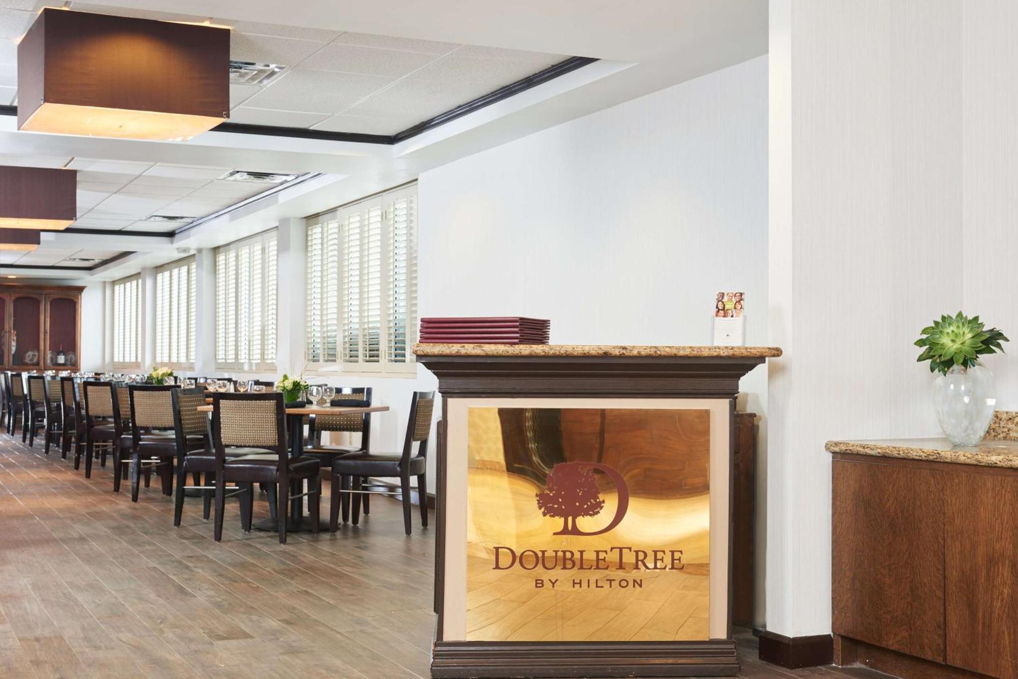Doubletree By Hilton Dallas Market Center Εξωτερικό φωτογραφία