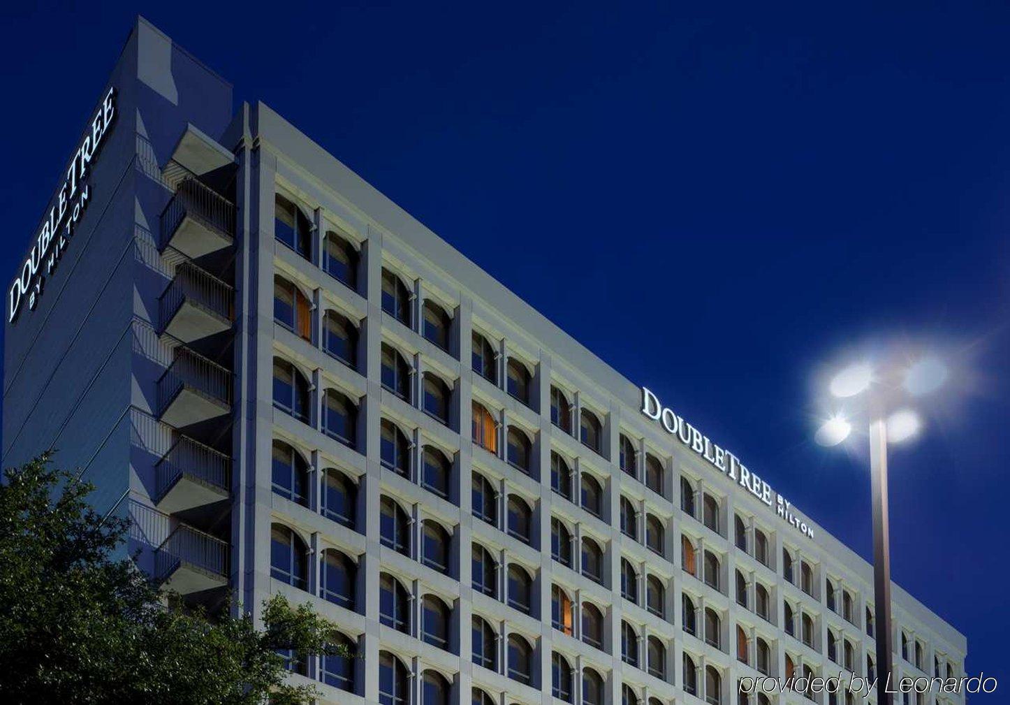 Doubletree By Hilton Dallas Market Center Εξωτερικό φωτογραφία
