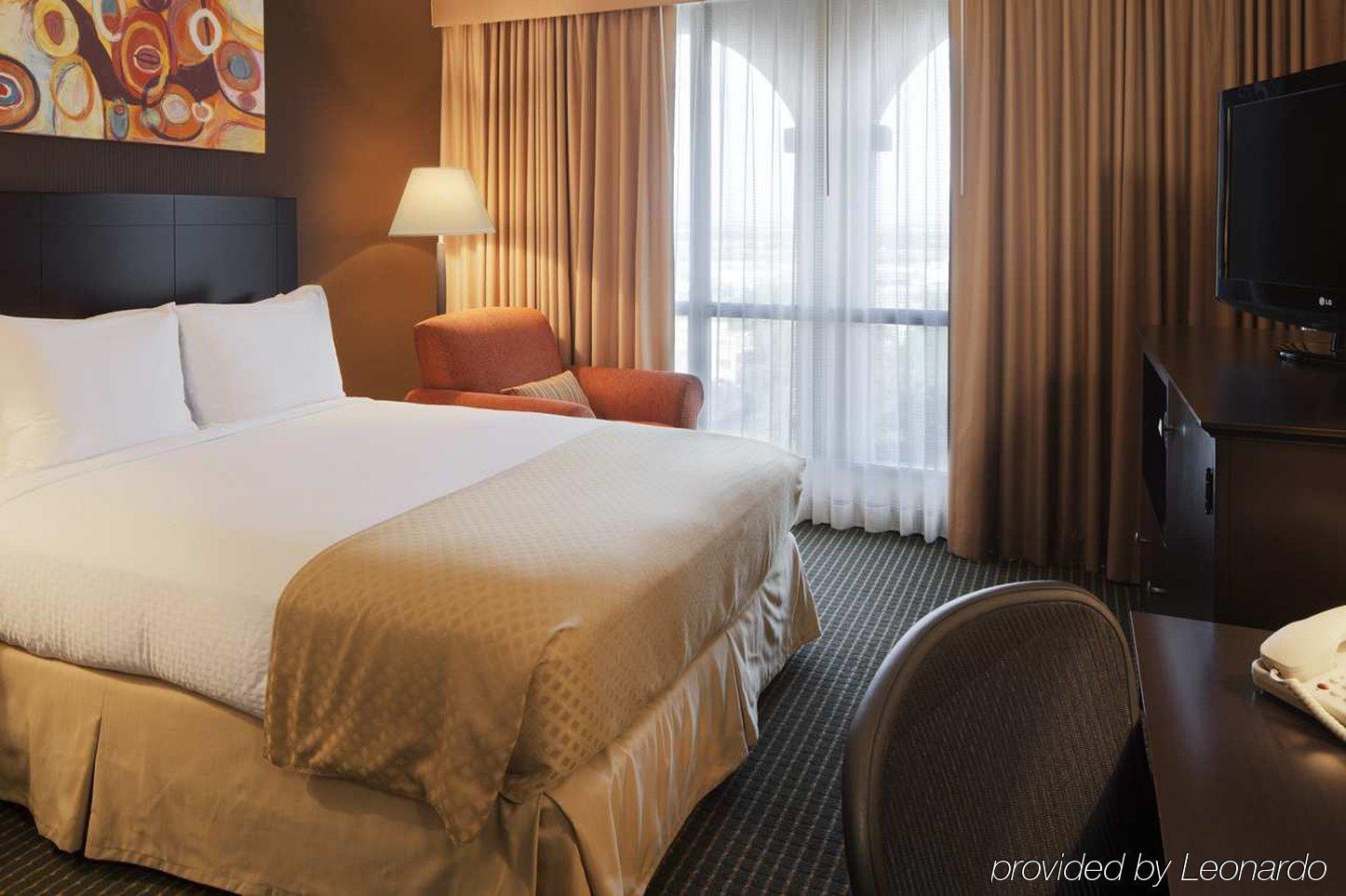 Doubletree By Hilton Dallas Market Center Δωμάτιο φωτογραφία